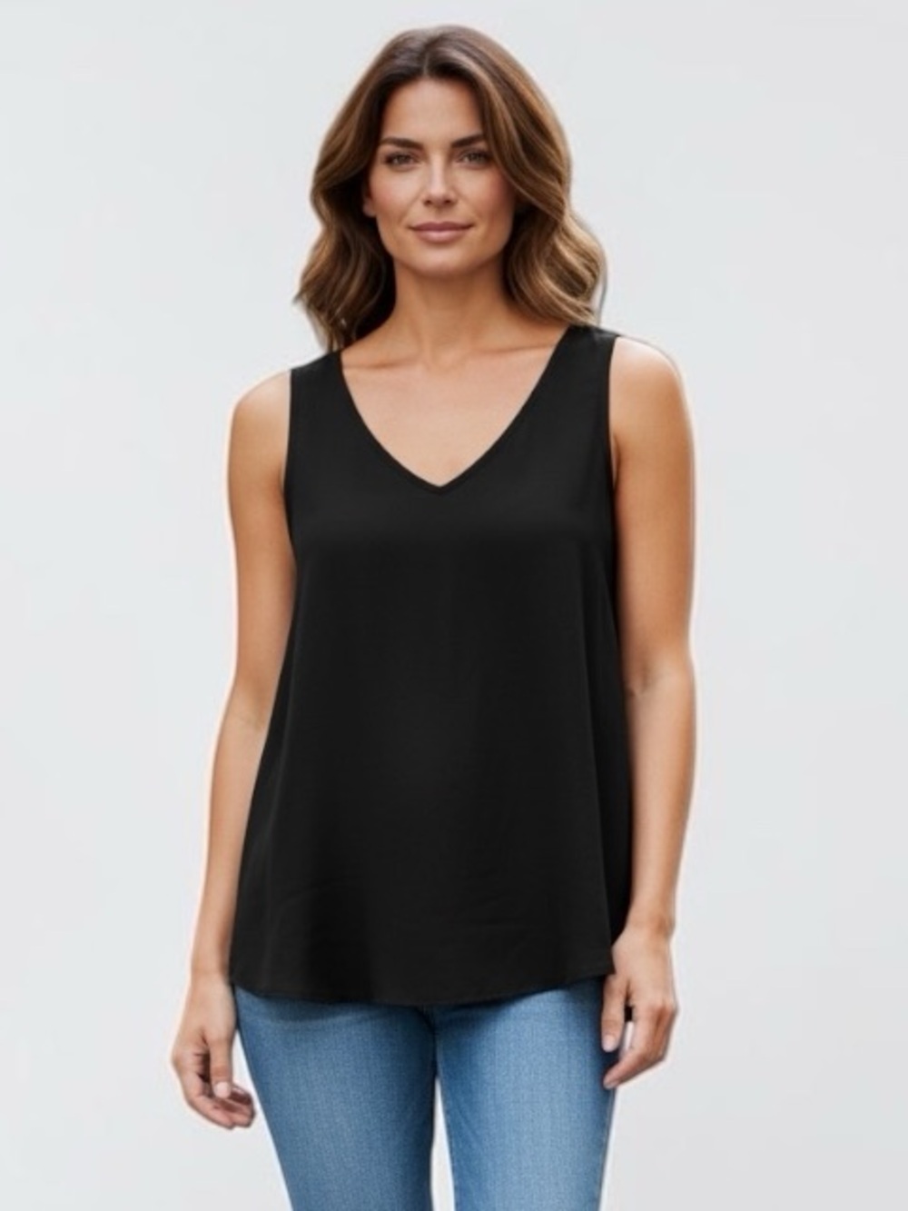 The Impeccable Pig Black V-Neck Sleeveless Swing Tank Style Chic Blouse Top M